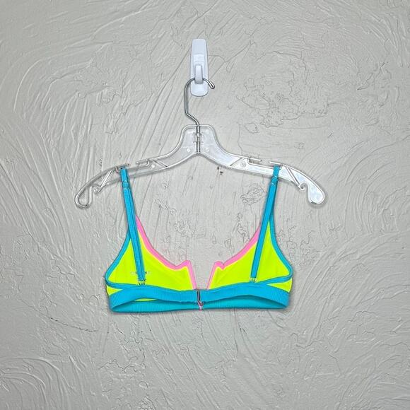 ONEONE Bikini Top - Size Medium - Excellent Condition - Picture 2 of 3